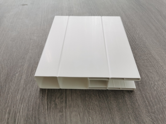 Weiße feuerverzögernde Formteile PVC-ISO9001 für Tür-Ordnung